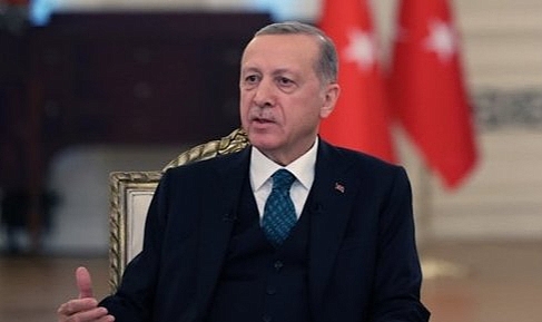 Cumhurbaşkanı Recep Tayyip Erdoğan canlı yayında rahatsızlandı