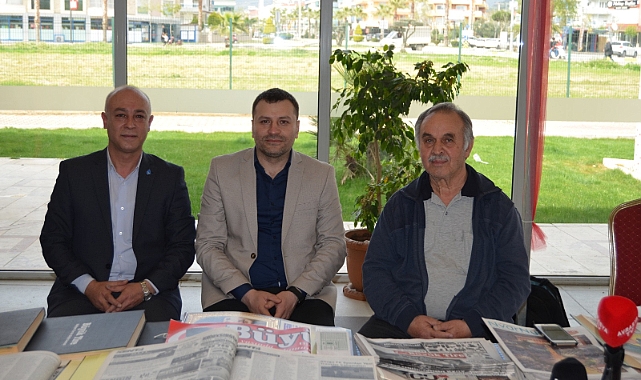 Deva Partisi Ödemiş İlçe Başkanı Murat Ceylan Ödemiş Kitap Fuarını ziyaret etti.