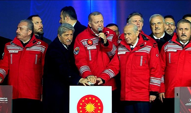 Erdoğan meşaleyi yaktı, Karadeniz gazı karaya ulaştırılmaya başladı