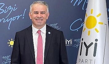 İYİ Parti İzmir 2. Bölge Milletvekili Adayı Mümin YALÇINKAYA Bayram mesajı yayınladı.