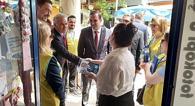 İYİ Parti İzmir 2. Bölge Milletvekili Adayı Mümin YALÇINKAYA Çiğli esnafıyla buluştu