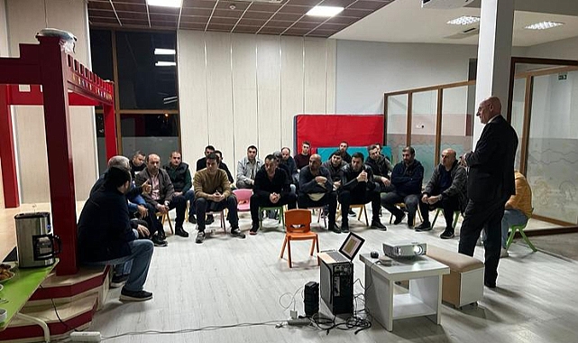 İzmirli babalar eğitimde