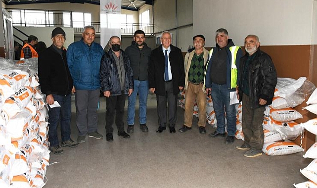 Karabağlar Belediyesi üreticilerin yine yanında