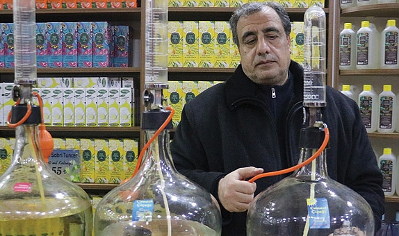 Uzmanı uyardı, renkli kolonyalardan kaçının