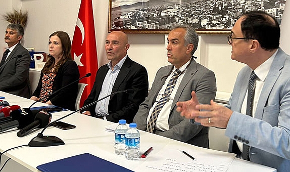 Başkan Soyer’den Balçova Arsa Mağdurları’na müjde: Hem imar verilecek hem de ev yapılacak!