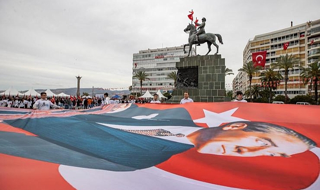 Başkan Soyer'den gençlere umut mesajı
