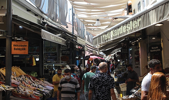 Havra Sokak’ta esnaf sıkıntıda…Yevmiye 300, etin kilosu 400! Et almak isteyen borçlu çıkıyor!