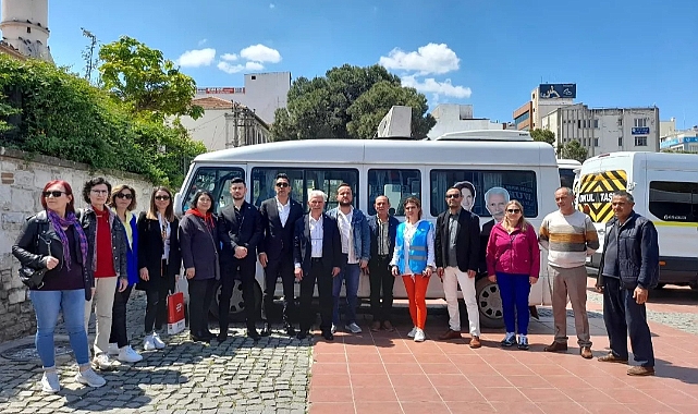 İYİ Parti İzmir 2. Bölge Milletvekili Adayı Dinçer IŞIKTAŞ Bergama sokaklarını karış karış geziyor