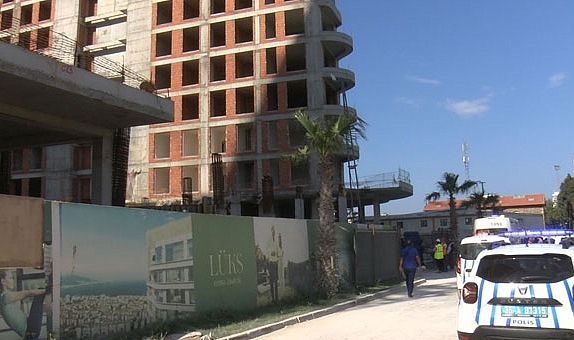 İzmir’de işçinin feci sonu… Üzerine demir düştü