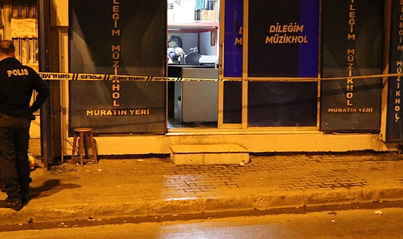 İzmir’de ‘müzikhol’ cinayeti!