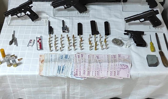 İzmir’de silah imalatı ve ticareti yapan kişi tutuklandı