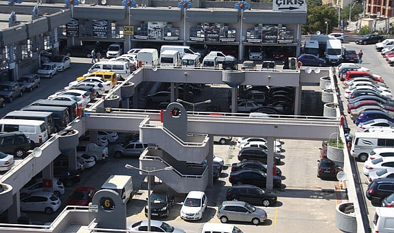 Oto galericiler umutsuz: Satışlar bıçak gibi kesildi, zam bekliyoruz
