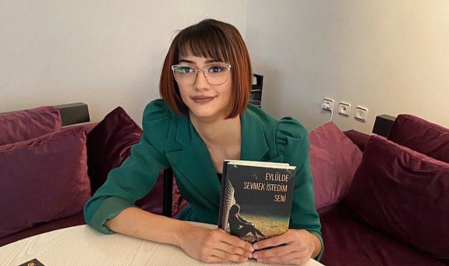 ÜNLÜ YAZAR MELTEM GÜDEMEZOĞLU EYLÜL'DE SEVMEK İSTEDİM SENİ İLE  HERKES ONU ÇOK SEVDİ