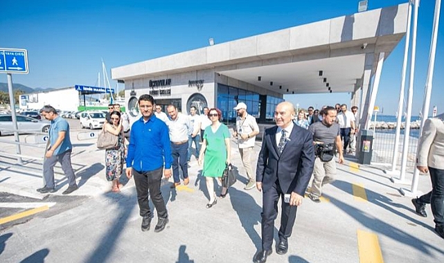 Başkan Soyer yenilenen Üçkuyular Feribot İskelesi'ni inceledi