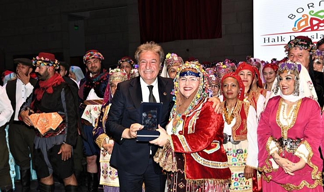 Bornova’da Balkan dansları rüzgarı esti