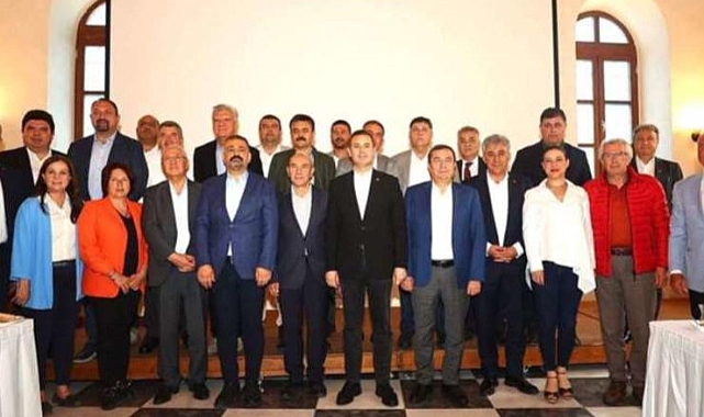 CHP'li Akın: İzmir'deki o ışık tüm Türkiye'ye yayılacak
