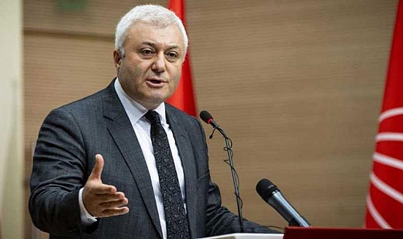 CHP’li Tuncay Özkan görevinden istifa etti