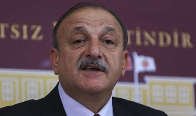 Eski MHP'li Oktay Vural, İYİ Parti'ye katıldı