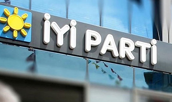 İYİ Parti İzmir’de flaş istifa