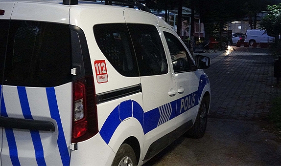 İzmir’de bayram dinlemediler! Husumetliler arasında silahlı kavga: 1 ölü, 2 yaralı