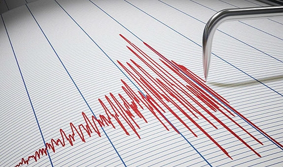 İzmir’de korkutan deprem