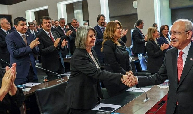 Kılıçdaroğlu, CHP'nin 28'nci dönem milletvekilleri ile bir araya geldi
