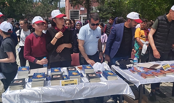 Kitap fuarı kitapseverlerle buluştu!