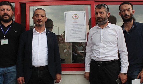 Metro’da “Grev” yazısı asıldı: Hayatı durdururuz