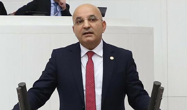 Alsancak Limanı’nın satılacağı tartışmalarına CHP’li Polat’tan Gençliğe Hitabe ile tepki!