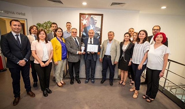 ESHOT’un engelleri kaldıran projesine özel ödül