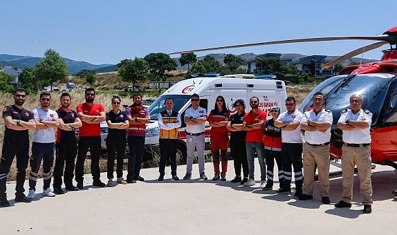 İzmir’in 5 ilçesinde acil müdahale birimleri kuruldu! Bayram tatilinde görev yaptılar