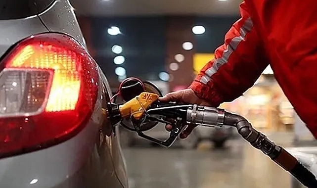 Motorine zam geldi! Benzin ve motorin güncel fiyatları ...