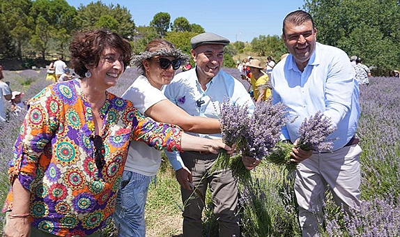 Seferihisar’da mis kokulu festival