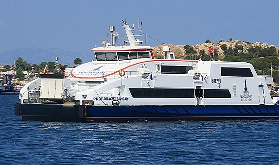 Şiddetli rüzgar alarmı! İzmir’de yarın vapur seferleri iptal