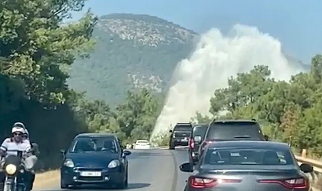 Ana isale hattı yine patladı, tazyikli su metrelerce havaya yükseldi