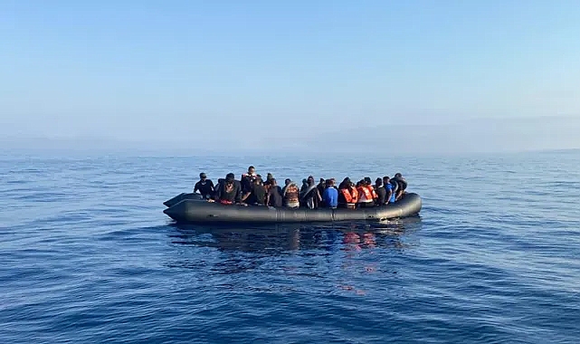 İzmir açıklarında düzensiz göçmen operasyonu