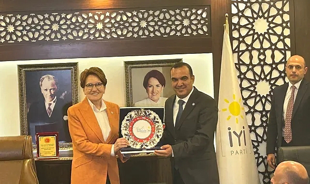 Akşener’den İzmir’de ilk mesaj: Elif gibi dik olacağım!