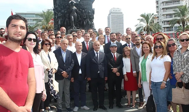 CHP’den kurtuluş ve kuruluş coşkusu! Soyer: Milletimizin egemenliği bizim namusumuzdur!
