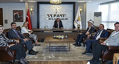 Cumhurbaşkanı Yardımcısı Yılmaz, İzmir'de ziyaretlerde bulundu
