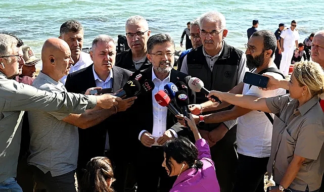 Tarım ve Orman Bakanı Yumaklı, İzmir'e geldi!