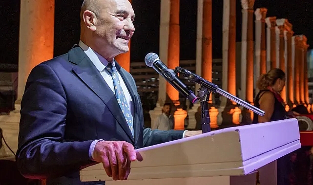 Türkiye’nin yerel yöneticileri İzmir’in 2500 yıllık mekanında buluştu