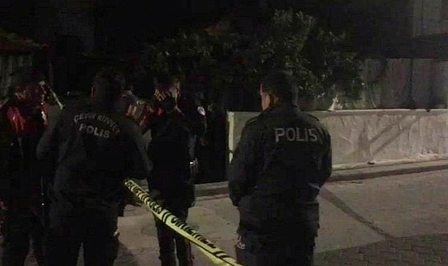 Denizli'de olaylı gece! Tartıştıkları kişiyi kahvehanede bulamayınca evi kurşunladılar