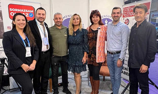 İZKİTAP İzmir Kitap Fuarında İzmir Basın Mensupları Derneği Standına yoğun ilgi