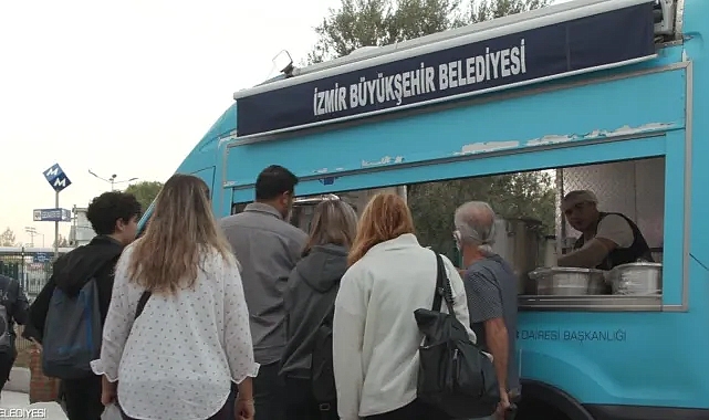 İzmir Büyükşehir Belediyesi'nden gençlerin içini ısıtacak hizmet