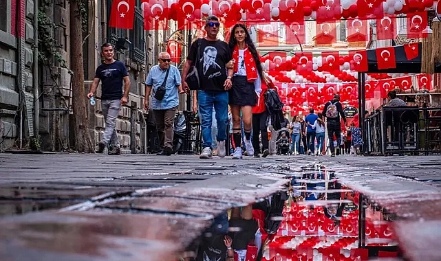 İzmir’de Cumhuriyet’in 100. Yıl Coşkusu Fotoğraf Yarışması sonuçlandı