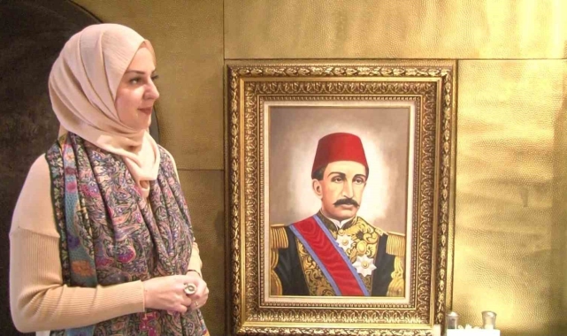 2. Abdülhamid'in torunu Nilhan Osmanoğlu: "Adabımuaşeret ve nezaket derslerinin nitelikli kişiler tarafından verilmesi çok önemli"