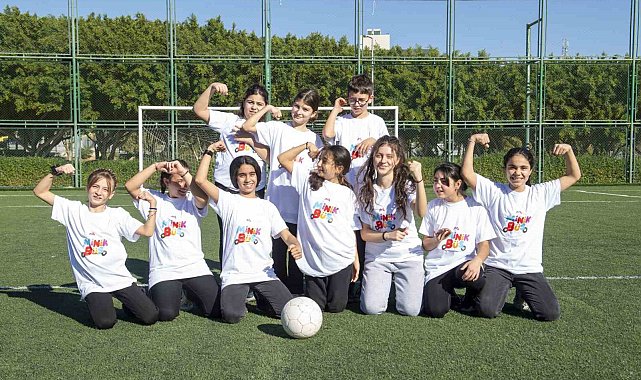 'Minikbüs' ile öğrenciler gezerken öğreniyor