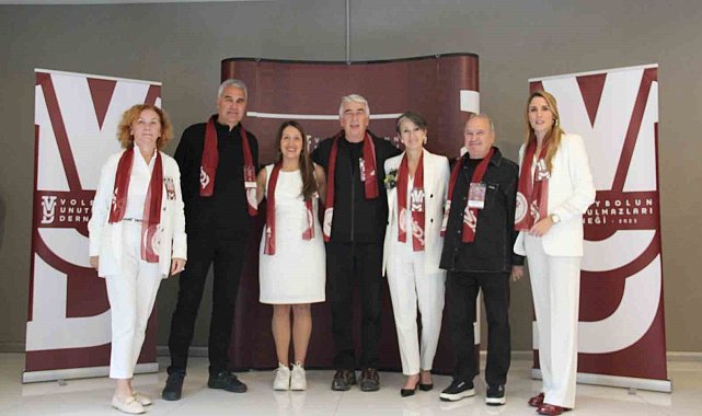 'Voleybolun Unutulmazları Hareketi' derneğe dönüştü