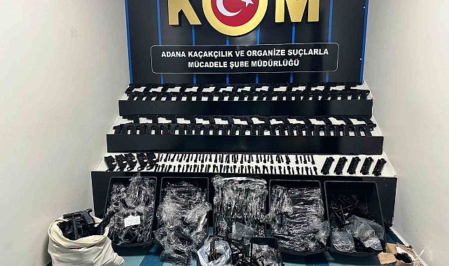 Adana'da uzun namlulu silah ve tabanca yapımında kullanılan 6 bin 835 parça ele geçirildi