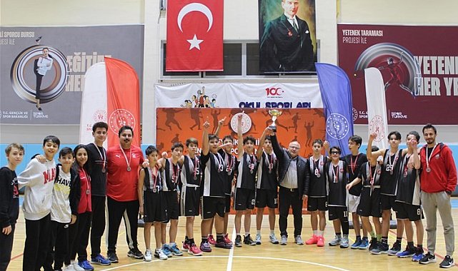 Afyonkarahisar'da U-14 Basketbol Ligi tamamlandı